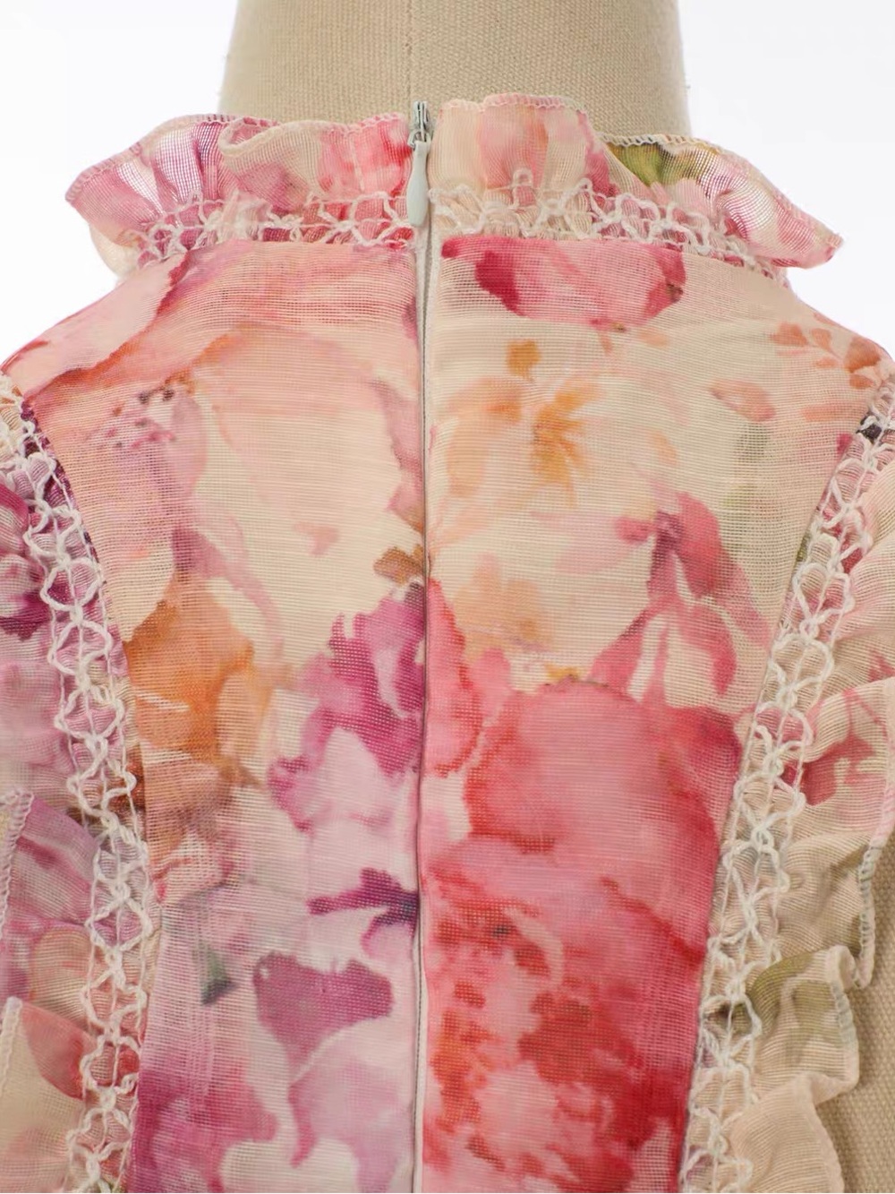 Designer-style Floral Pink Ruffled Halter Dress - Picture 14 of 15